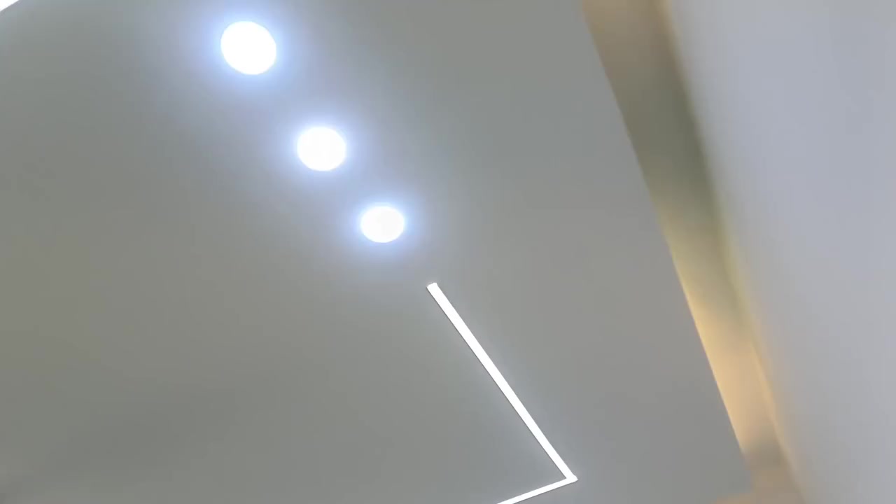 سلام عليكم /نموذج من اعمالنا 
  جميع ديكورات بأنسب الاسعار
1-سقف ثانوي✨🤍
2-جبسن بورد  بوكسات قواطع مغربي + سبنت بورد + بوردx
3-بديل خشب+ جوكرات كلاسك  💯✨
4-ديكور بلازمة. ✨🩶
5-سحبات داخليه وخارجيه ✨🤍
6-حجر داخلي✨💠
7-عمل زجاج لوحات داخليه وخارجيه🤍✨
8-نشتغل جميع محلات وصيدليات بكادر مميز✨
9-نعمل جميع نقشات شيبورد 🤎⚒️
يوجد لدينا كادر مجمعات بسعار مناسبه جدا😍
يوجد لدينا كادر صبغ شركه جوتن وبتك وبي واي 🤍⚒️
التواصل خاص عبر الصفحه او تواصل واتساب الادنا/ ملاحظه شغل سقوف وجبسن بورد وسبنت وبوردx
بنايات ضمان  شغل درجة اولى
***********
