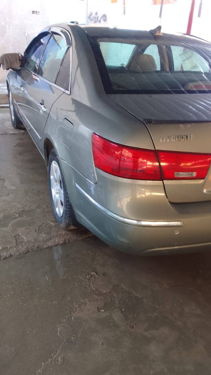 السلام عليكم من رخصة الادمنية سيارة سوناتا وارد امريكي بدون حادث ٢٠٠٩ ليبل واحد بدون صبغ بدون تكشير  رقم بغداد دولي تبريد تدفئة  كيرومحرك خير من الله  رقم بغداد باسمي 
*********** اتصال  وات ساب   السعر ١٢٨ وبيه مجال
