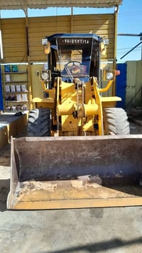 شفل للبيع كوماتسو حجم 70 الاستفسار على الرقم 07805236128