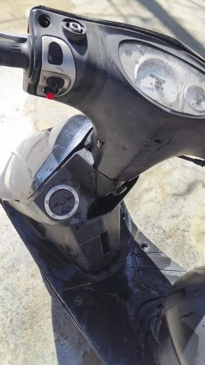 السلام عليكم دراجه ماكس ثلعب للبيع تشتغل وتطفه ماعرف شبيها ابيع كوم حديد تجي تحملها وتروح سعر قفل 250 مكاني بغداد المعامل الحسينيه ***********
