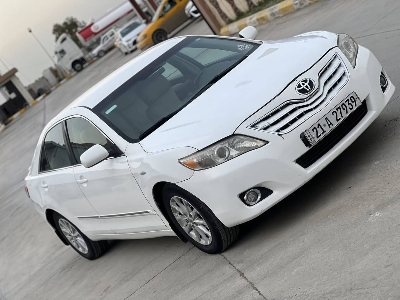 السلام عليكم
للبيع كامري 2011 خليجي Gl 
بسعر 117 مجال جدا بصيط 
اللون// ابيض ثلجي 
الموصفات معروفه ميحتاج اذكرها 
صبغ بيها ربع بنيد فقط باقي كفاله 
رقم سليمانيه سنويه 28 شرط تحويل وغرامه 
سياره جاهزه بدون مصرف كله جديد 
مكان السياره تكريت القادسيه 
هـ*********** 
اعتذر الاقصاط والوعده 
السعر 117
