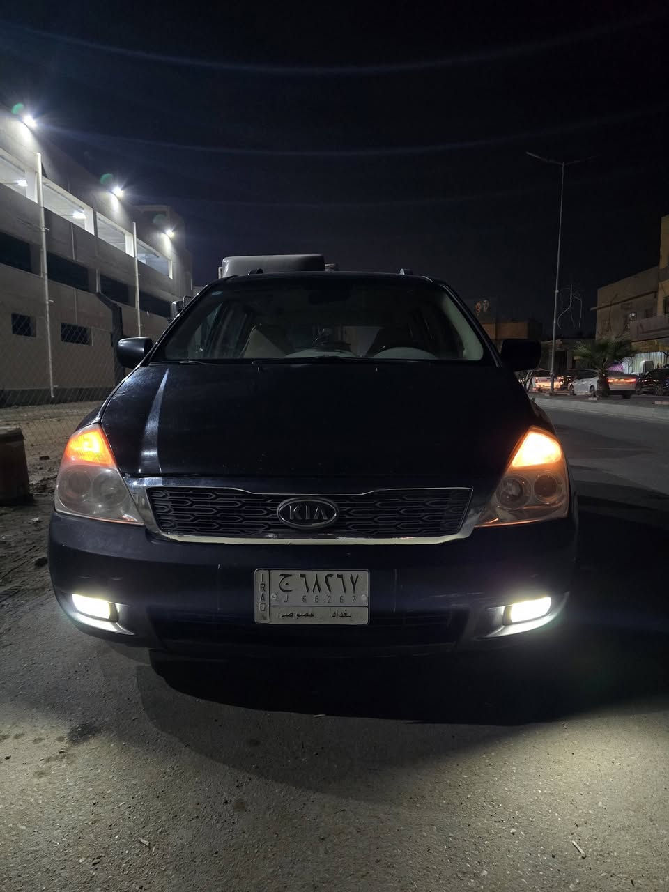 السلام عليكم للبيع كيا كرنفال وارد امريكي
 موديل 2008 السياره جديده وجاهزه من كل شي كير ومحرك جديد شرط بلكارتون
تحكمات جام كهرباء
كهربائيات السياره جاهزه وكامله
تبريد شغال
مكينه 3900 كاز
 السياره رقم بغداد الماني مشروع وطني سنويه نهاية  2026  السياره احلى من الصوره بيهه جاملغ الامامي جهة الصدر وقبق الجنطه شرط بدون فتح
داخل رصاصي 
شاشه كبيره
كامره خلفيه
حساس خلفي
تحكمات
ويل كب
اشاير
السعر 105 وبيها مجال 
المثنى / السماوة
0781 196 5005
