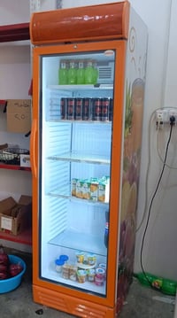 للبيع رفوف محل + براد نضيفات  الاتصال ‏‪07807943511‬‏