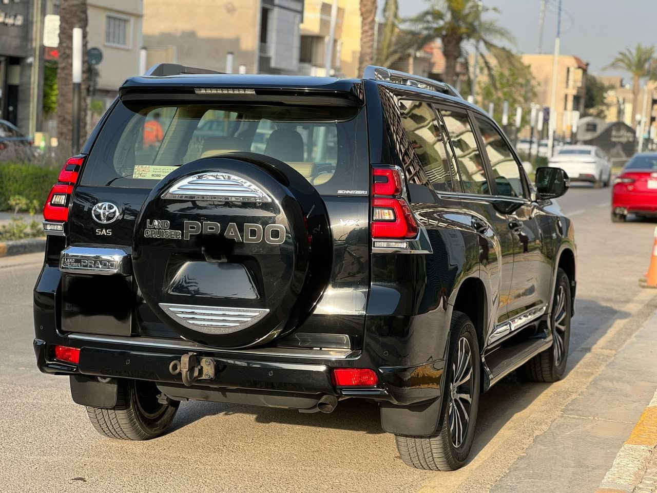 السلام عليكم برادو VX 2022 باب اول خليجيه وكاله SASماشيه 18 الف حقيقي سياره كلش جديده 
فول موصفات 
مكان سياره بغداد اليرموك
السعر505$
***********
