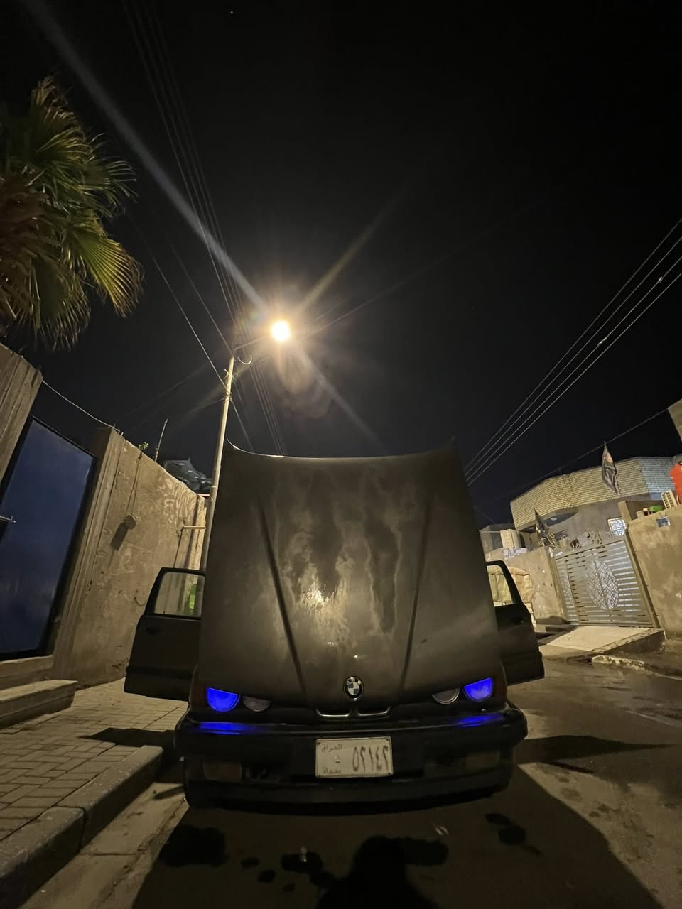 لسلام عليكم بي ام  نحجم 735 موديل91  ستوني شاد مكينه مفتوح رقم بغداد بسم صاحبي شرط التحويل سعر 45 وذا مراوس عادي سياره يرادله فقط اير فلو مال مكينه حته تصفه سياره كلشي بيه حلو حداده كدام ستوني مبدله كله شغال كهربائيات تتفتح وتتقفل ع ريموت ***********
