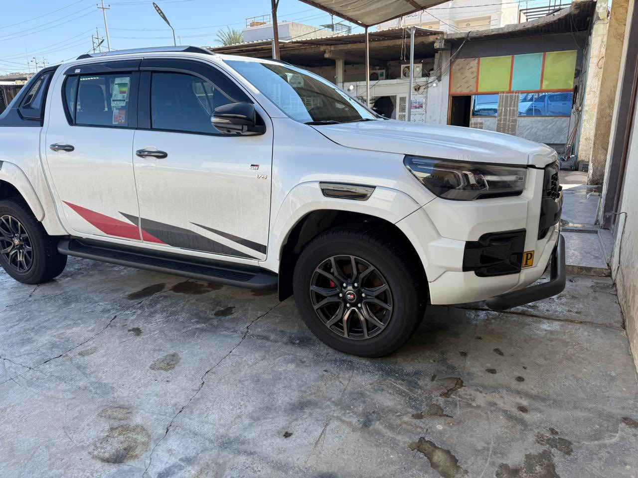 سلام عليكم هايلوكس موديل 2023 ماشيه 47kmسياره جديده مكفوله كفاله عامه سعر 420 مكان سياره بغداد / الأمين ثانيه / معلمين ***********
