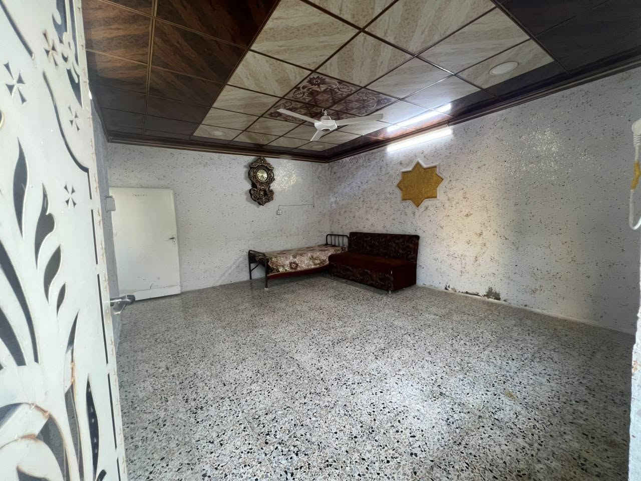 بيت للبيع في موصل حي القدس مساحة ٢٠٠ متر لمعرفة المزيد التواصل مع الرقم
***********
***********
