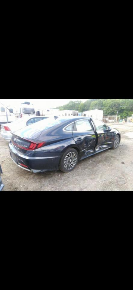 سوناتا 2022  فول مواصفات
مرقم بغداد

 
سعر ١٦٥$

 
***********
