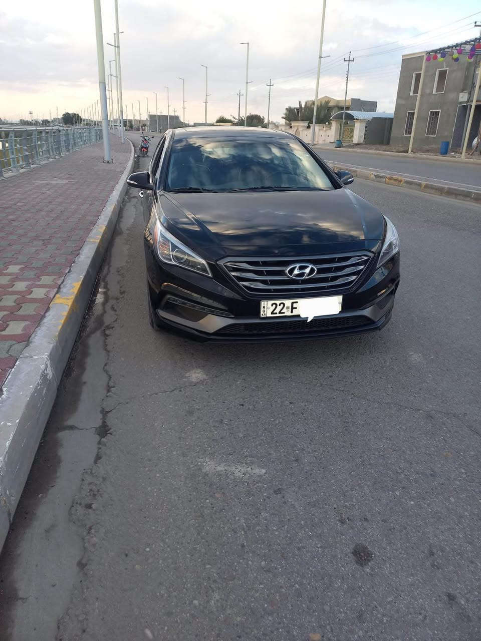 السلام عليكم سوناتا ٢٠١٧ سبورت فول مواصفات سياره جديده حادثه بسيط جاملغ فقط السعر ١٣٥ وبيه مجال للاتصال *********** بغداد, العراق
