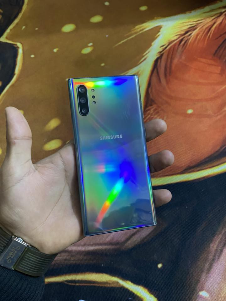 غالاكسي نوت 10 بلاس ذاكرة 265 رام 12 غيغا جهاز يخبل مبدل ضهر وبي كم فطر بالغلاس مابيه اي تأثير 
سعر 175 الف واتس اب او اتصال ***********
