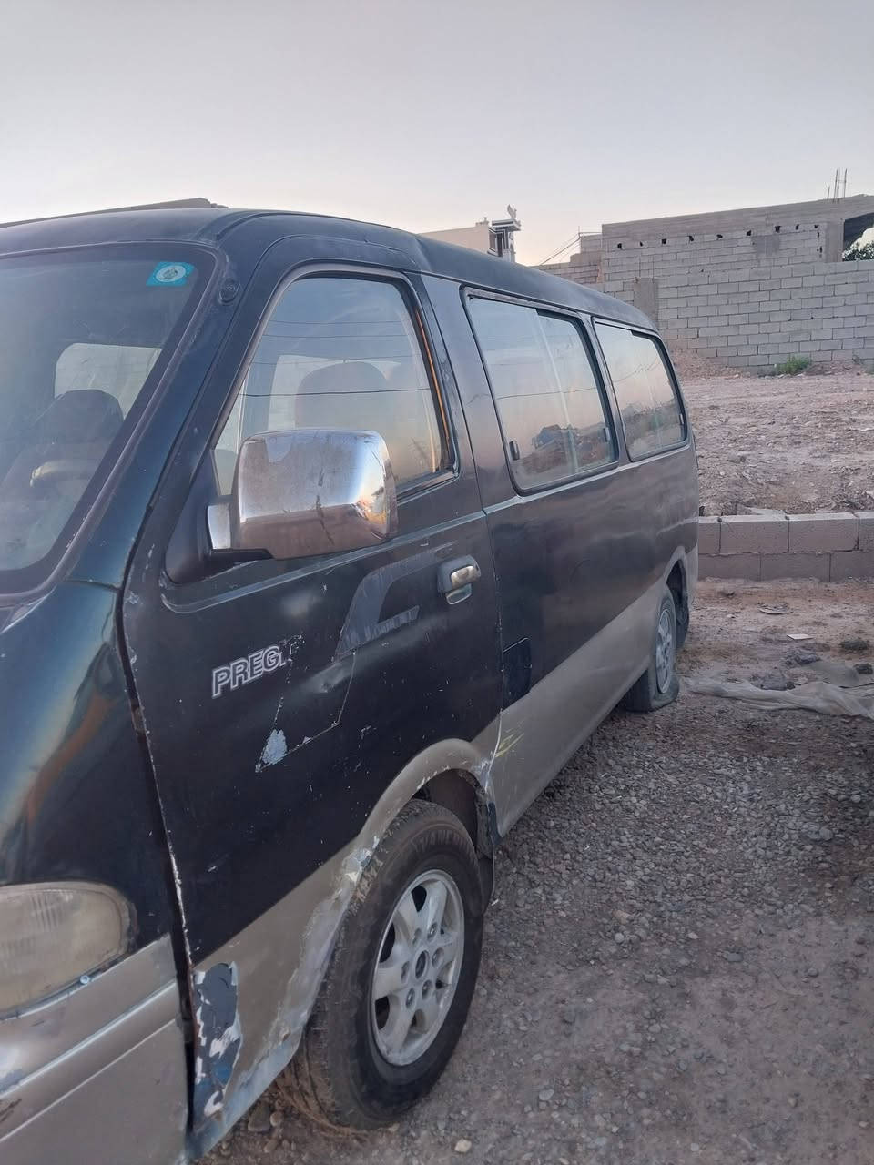 سلام عليكم بريجو موديل 97رقم نكليزي بغدادسنويه2030سعره50,بيه مجال مكان ديالى خان بن سعد,رقم هاتف ***********
