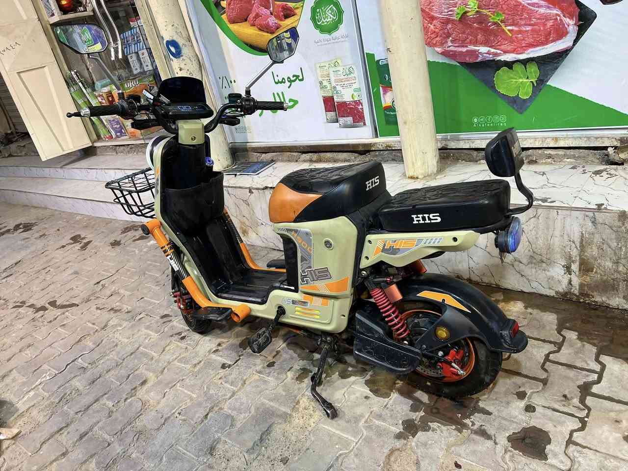دراجة شحن H900 خمس بطاريات استخدام ثلث اشهر بس نظافه فول كلشي شغال بي اي عطل مابي الرقم تواصل واتساب ***********
