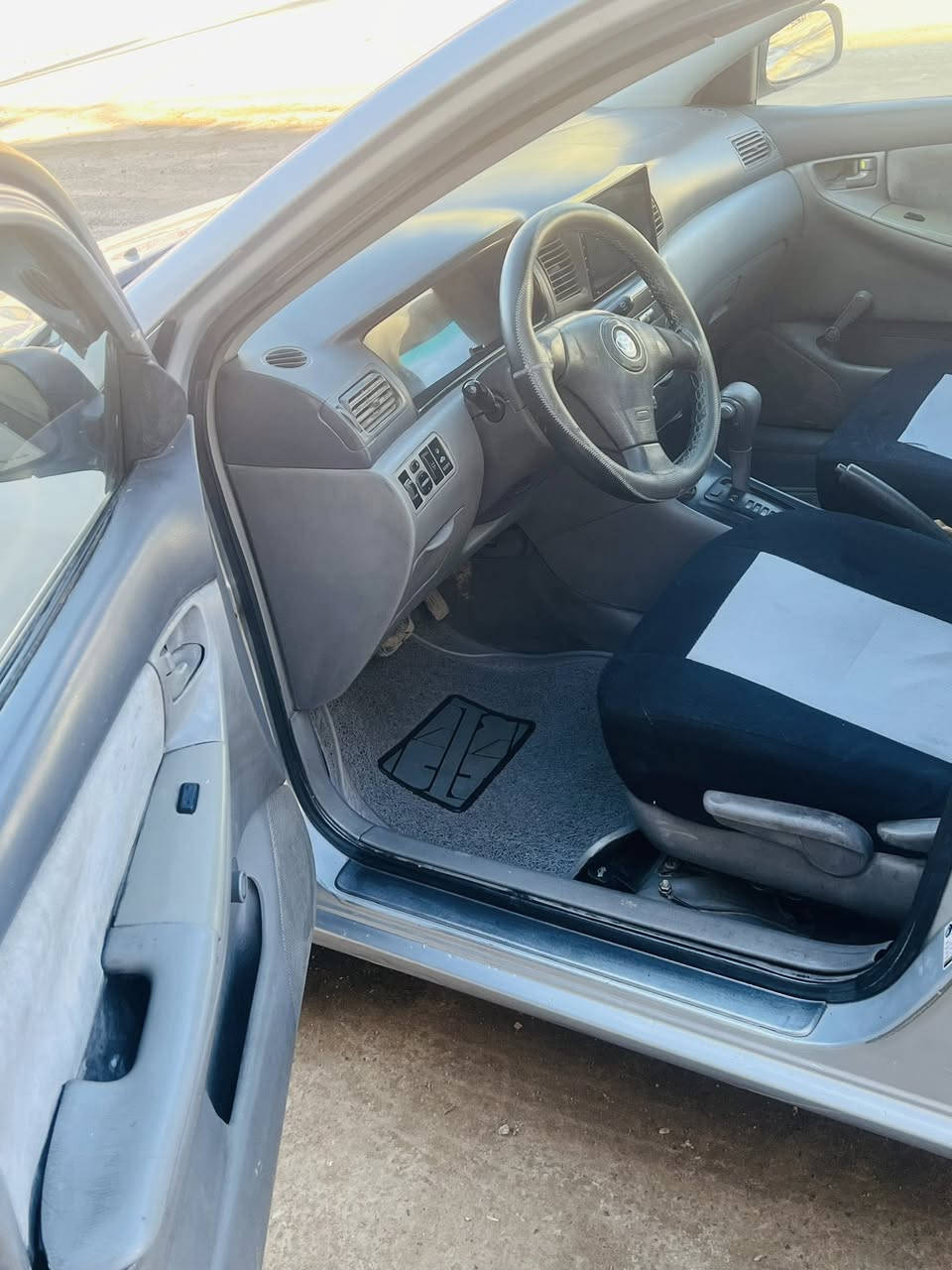 كورلا موديل 2008 مكينه كير شرط سياره محزمه سياره حلوه جاهزه تبريد تدفئه كله شغاله رقم بغداد دولي شرط تحويل سياره حلوه السعر 85 وبيه مجال استفسار على رقم *********** مكان سياره ديالى بعقوبه
