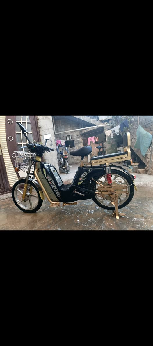 السلام عليكم ماطور شحن للبيع بطارياته كلهن زينات او عل فحص مابيهن وحده مو زينه نضافته مثل مشوفه كدامك سعره
350 اليريده يجي خاص اويتصل عل رقم مكاني السكنيه هذه رقمي ***********
