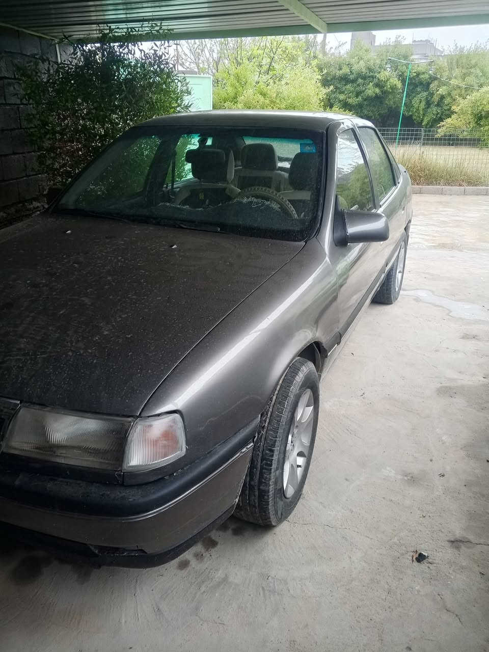 السلام عليكم فكترا موديل 91 حجم 20 صبغ جماليه بيها بخصه بالسقف فوق جهه النفر گير محرك جيد جدا  الشراي اتصل على الرقم *********** اخوان ما جاوب لا خاص ولا طلب صداقه
