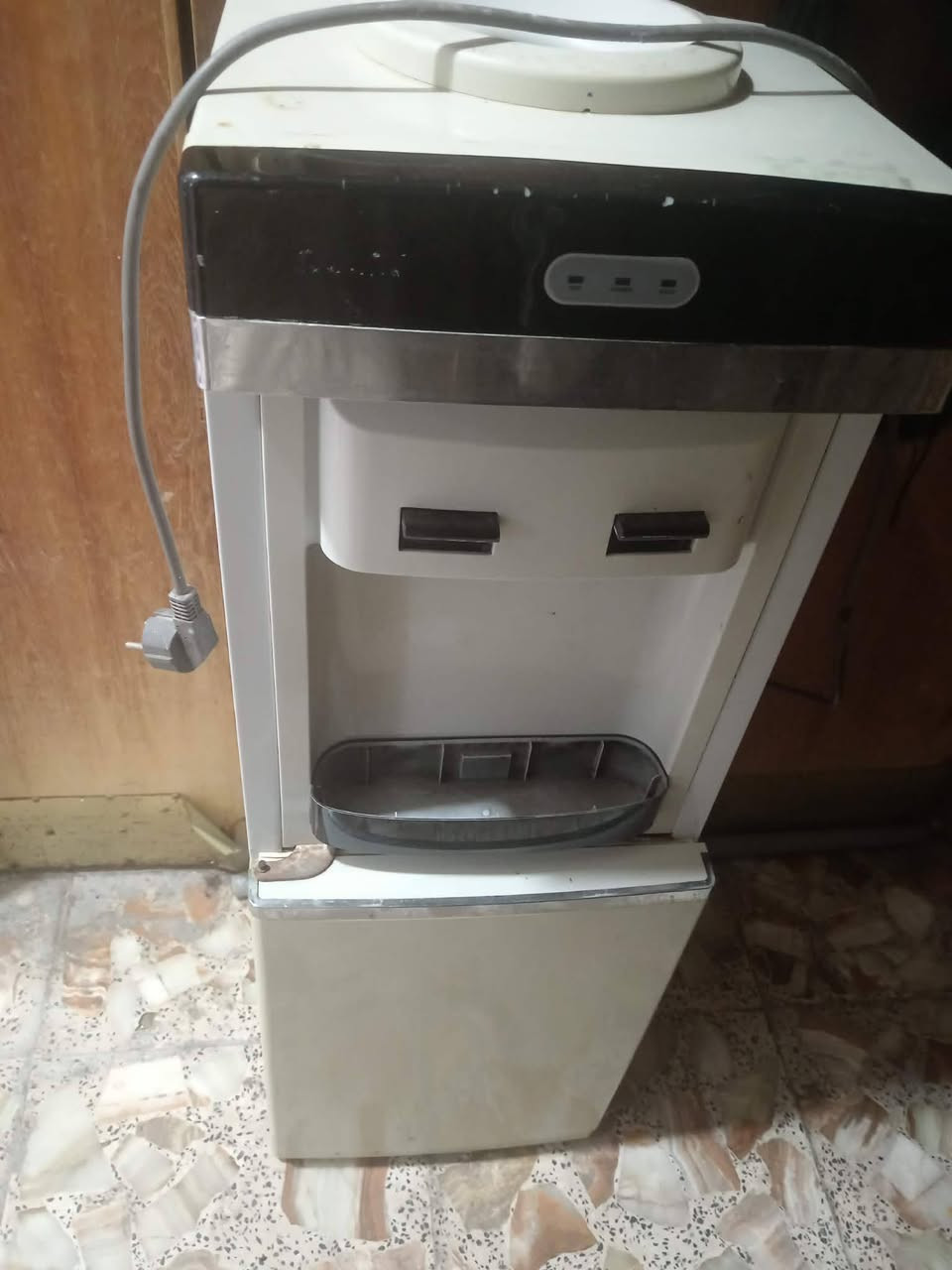 ثلاجه وبراد للبيع خاص مفتوح ‏‪***********‬‏
