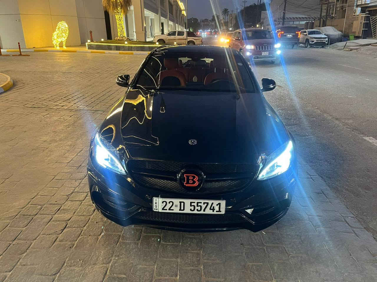 السلام عليكم
مارسدس C300 - موديل 2018 
تو ويل
كت كلش حلو ومميز ومسستمة AMG

 • فتحة سقف 

 • شاشة معلومات وسطية

 • تحكم كامل من الدركه

 • مقاعد جلد كهربائية

 • أنوار LED أمامية وخلفية

 • تشغيل بصمة 

 • دخول ذكي

 • نظام ملاحة 

 • بلوتوث + USB

 • حساسات أمامية وخلفية

 • كاميرا خلفية

 • نظام تثبيت السرعه

 • الممشى:76مايل

 • الحالة: صفر مسج

بيها جاملغين مبدلات نفس اللون بدون صبغ AMG 

وبنيد صبغ 

باسمي تحويل او وكالة حاضر 

تحياتي للجميع

***********
