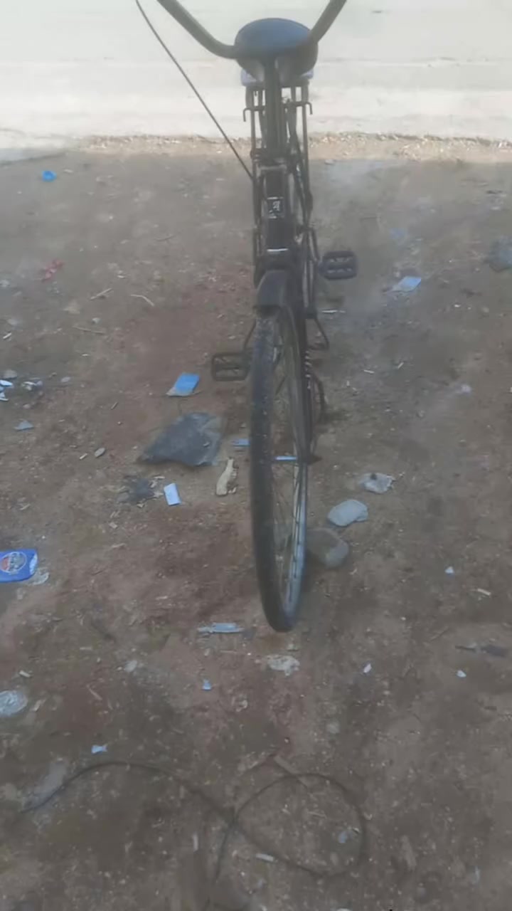 سلام عليكم بايسكل بناتي حجم 26جديد كلشي مابيه انته تشوفه بكامره مو حلو بس هوه بل حقيقه يخبل السعر خاص العنوان بغداد الخطيب الزراعي شارع خوله 🤍


**إذا كنت صاحب هذا الإعلان وتريد حذفه لأي سبب، رجاءا أرسل رسالة إلى الدعم الفني**