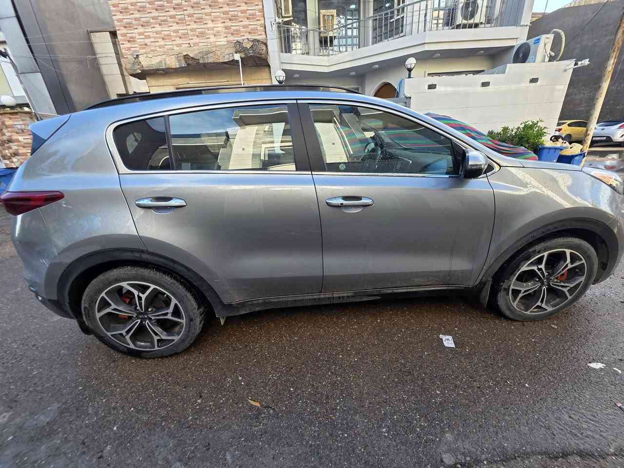 سبورتج 2022 sxمكينه 2000 تيربو
كشنات اماميه تدفئه تبريد 
هيتر ستيرن 
مرايا الداخلية UV
حساس امامي خلفي 360 درجه
كاميرا خلفي 
صندوق كهرباء 
مري شفط
كشنات امامي كهرباء
رادار امامي خلفي جانبي 
حادث جاملغ سايق ودعاميه اماميه صفح ثنيهن مبدلات 
ايرباك ستيرن طاك
للتواصل *********** 
السعر 18300 وبي مجال
KNDPR3A61N7991359 رقم الشاصي
