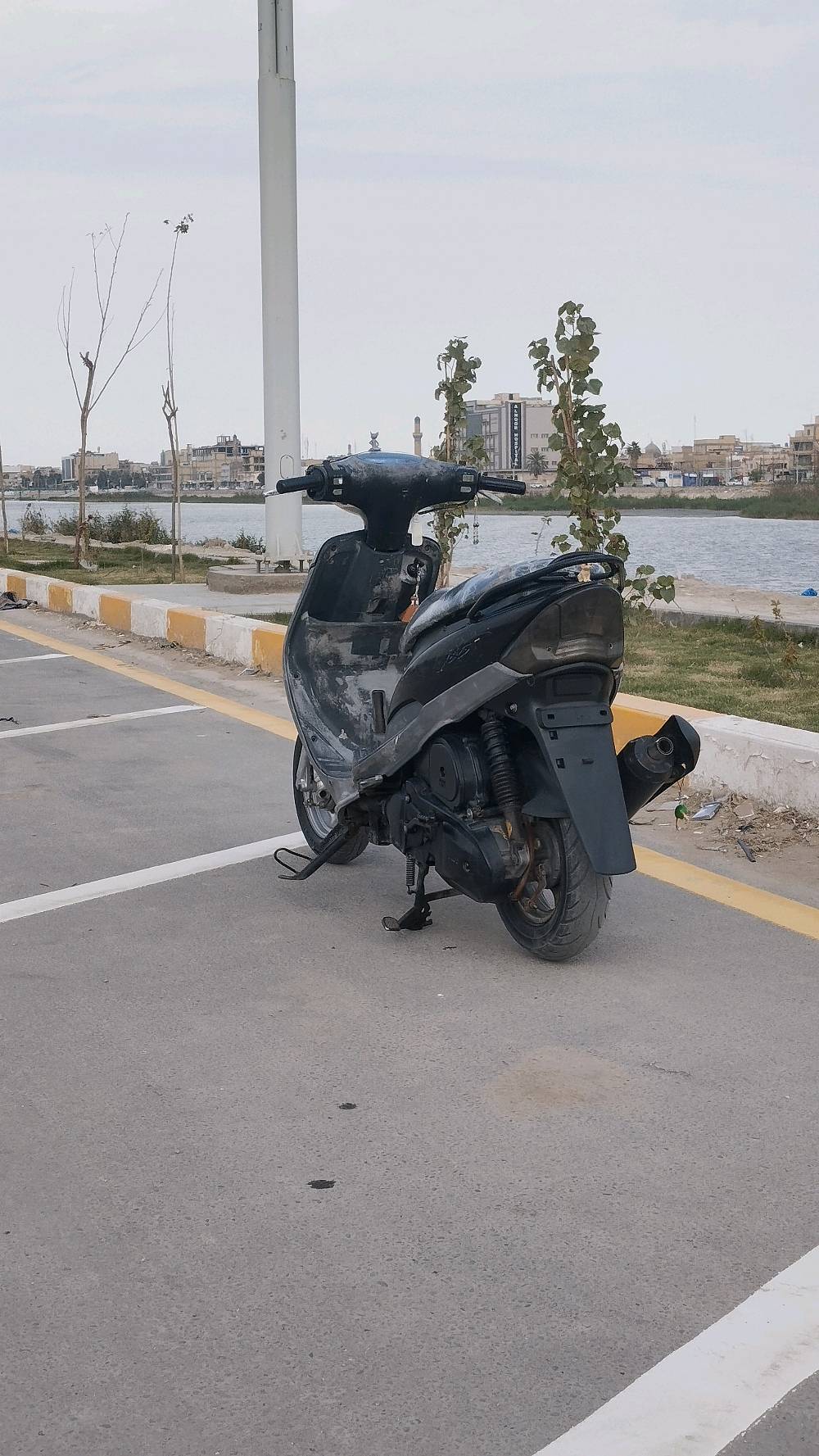 ماكس منغولي جديد مامفتوح كفرات ختم واحد شرط الفحص وين ميعجبك دراجه مابيها نقص وكامله من طول لطول سلف هندر كهربائيات بس تشغل وتطلع هذا رقمي وبي واتساب وانا خادم *********** 