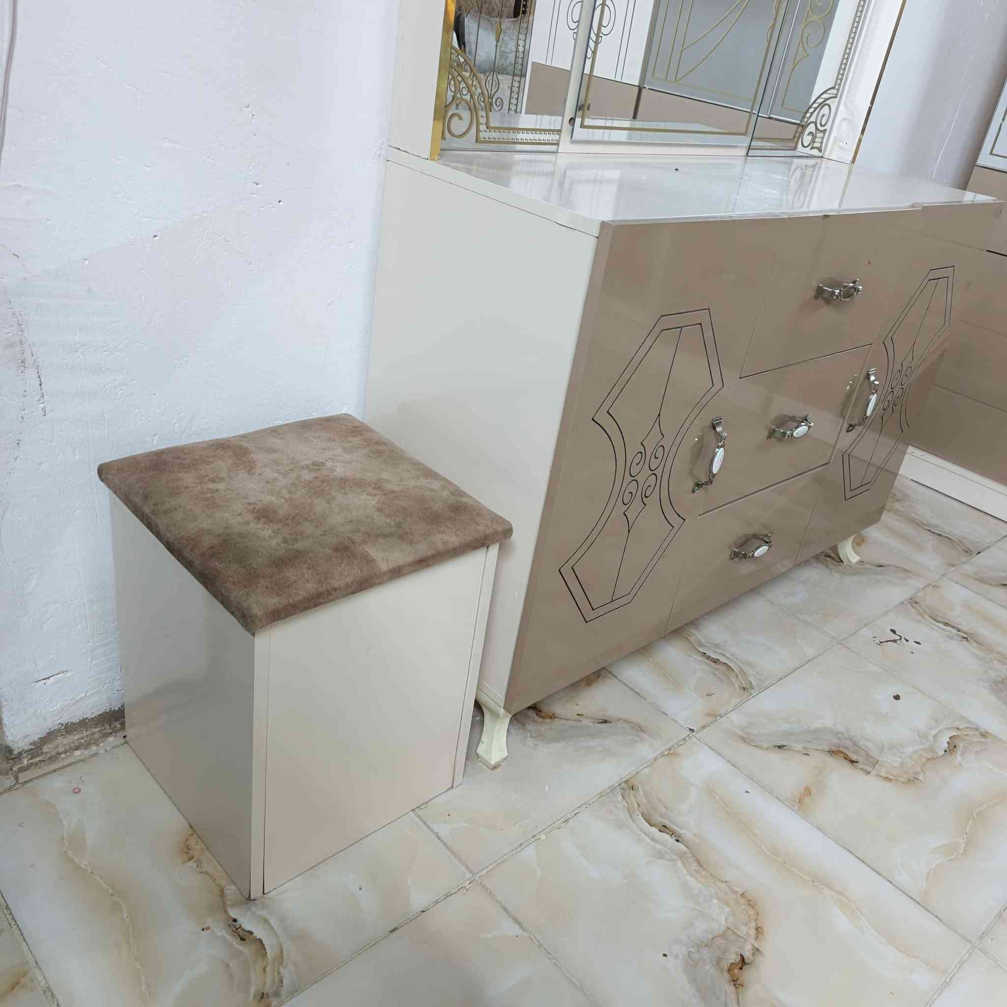 غرفه تركيه جديده للبيع


**إذا كنت صاحب هذا الإعلان وتريد حذفه لأي سبب، رجاءا أرسل رسالة إلى الدعم الفني**