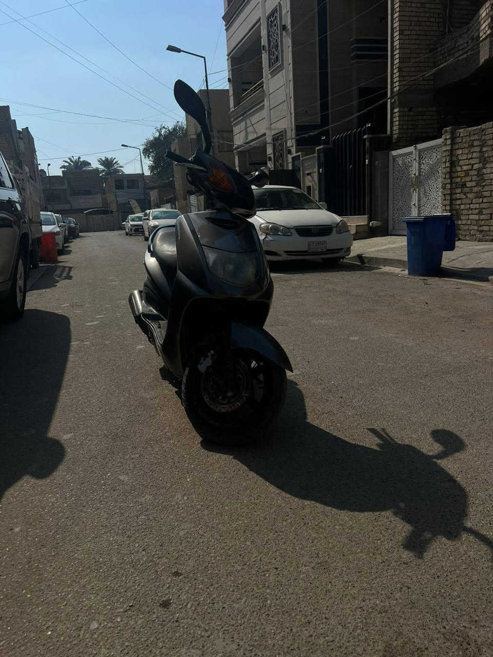 السلام عليكم دراجة سنكس نثية نضيفة مرتبة مكينتها 
مكفولة كلشي شغال بالدراجة كهربائيات بريكات اشاير كابريتر مالتها يجنن ستناد حساس نكرة سلف  دراجة ما متعوبة وخرسة المكينة نااعمة كلش رايدها 700 وبيها مجال للطيبين مكاني بغداد المنصور  *********** اتصال واتس اب موجود
