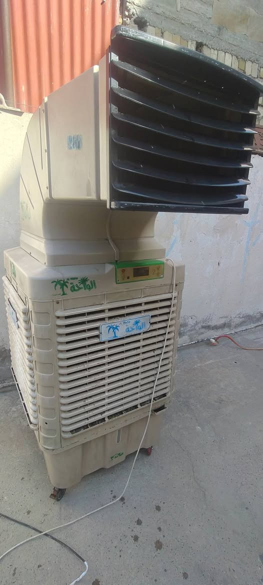 سلام عليكم كنفيره الوحه السعودي الأصلي حجم كبير ضخمه 3سرع تفع كلش قوي كامله عل فحص سعرها 200 مكاني الشعب رقم *********** واتساب
