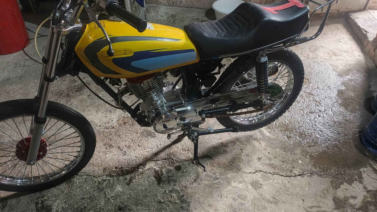 سلام عليكم دراجه للبيع أورق 26 , 575وبيه مجال  ‏‪***********‬‏
