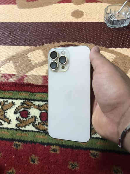 بطاريه ٩٦ مبدلة اصليه شحنه يخبل. مبدل بطاريه وكامره اصليه ذاكره ٢٥٦ سعره ٦٠٠ الف شرق اوسط اصلي مكاني ميسان حي الخضراء ***********
