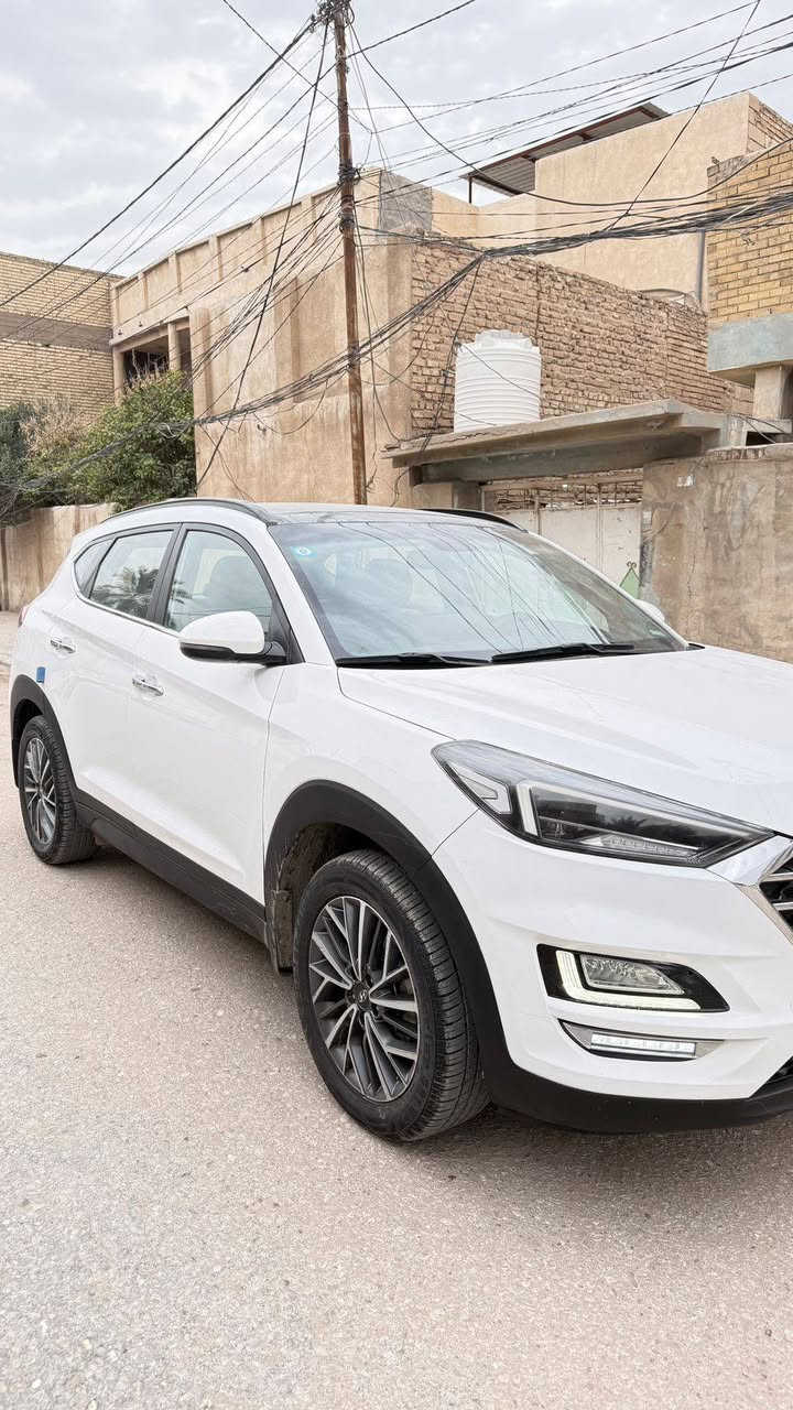 توكسان موديل 2020فول
🔹 السياره بنوراما
🔹 لايت خمس عدسات
 🔹كشنات كهرباء السايق والراكب
🔹 سياره كوري سايد بريك بالرجل
 🔹كشنات جلد 
🔹كروز سرعه
 🔹حساس كامرى مري شفط
🔹 بصمه 
🔹سبير مانازل السياره كفاله عامه شخط مابيه سياره جديده حداديه مكينه جديد مامفتوحه جاهزه سياره رقم بغداد الجديد ماشيه 110 داخل صاج شحن لاسلكي السعر 213 $
للأستفسار *********** النجف, العراق
