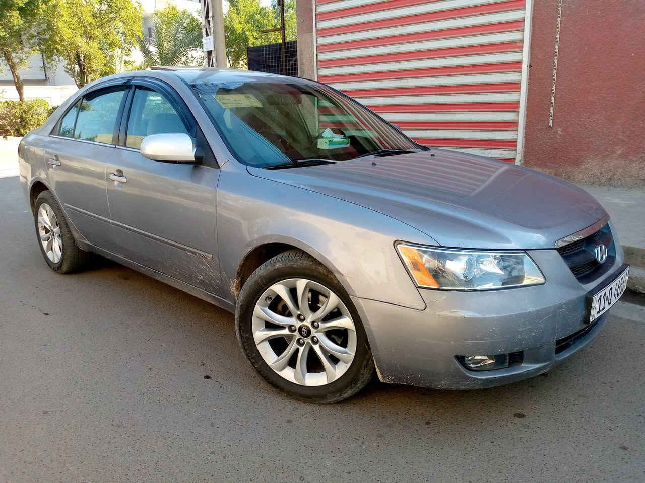 السلام عليكم 
هونداي سوناتا موديل 2008 وارد امريكي 
محرك ستة سلندر 3300 V6  رقم بغداد الجديد الإنكليزي/حادث جاملغ خلفي بدون دواخل السياره كلها ليبل واحد
بدون تبديل اي قطعه /بيها كم قطعه جارده 
فتحة سقف سلايد 
كرسي كهرباء/ حساس خلفي 
شاشة كبيره/ كامره خلفيه 
تخم تايرات جديد ويل كب / تبريد 
حداديه امامي خلفي جديده 
السعر 97$ بيها مجال بسيط 
مكان السياره الغزاليه الهياكل 
***********
