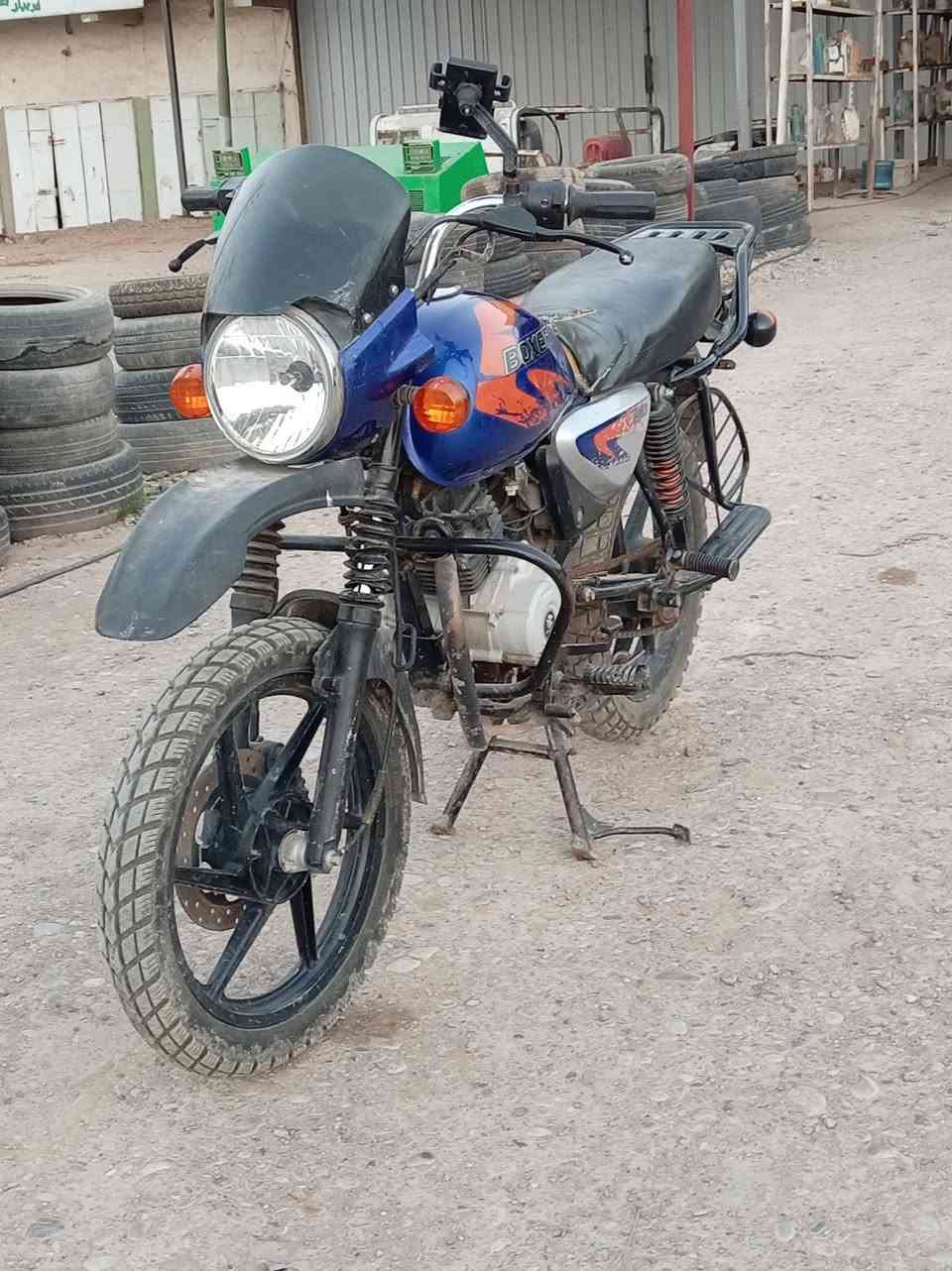 سلام عليكم دراجة بوكسر مرقمه بغداد أرقام وسنوية لل 27 مكاني ديالى الغالبية المحرك مجفت فقط ولفات فقط السعر (1800)  مليون و ثمنمية موديل 2022 نازلة بل 2023 ماشية 28 الف حقيقي دراجة حلوة وترايك وين متريد رقم الهاتف ***********  الشراي يجي يشلع عيوني
🌷💞💕💗
