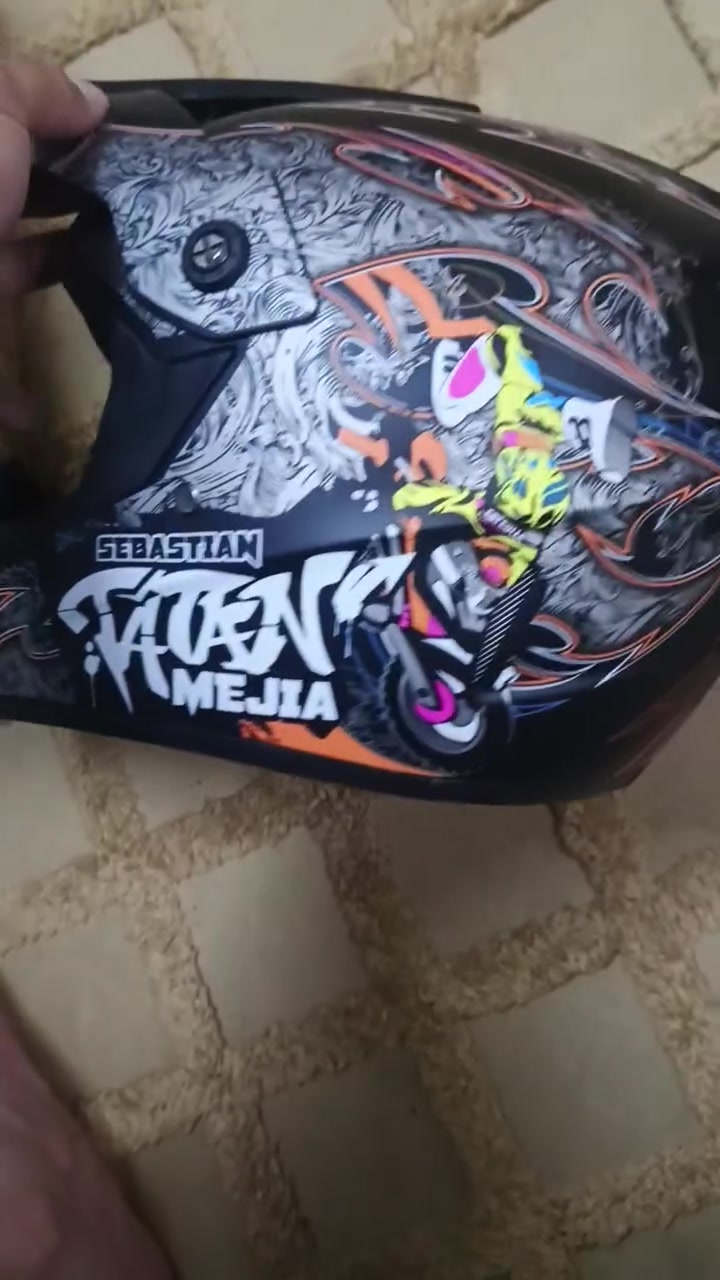 خوذة بهذا الشكل الجميل السعر ٤٠ الف


**إذا كنت صاحب هذا الإعلان وتريد حذفه لأي سبب، رجاءا أرسل رسالة إلى الدعم الفني**
