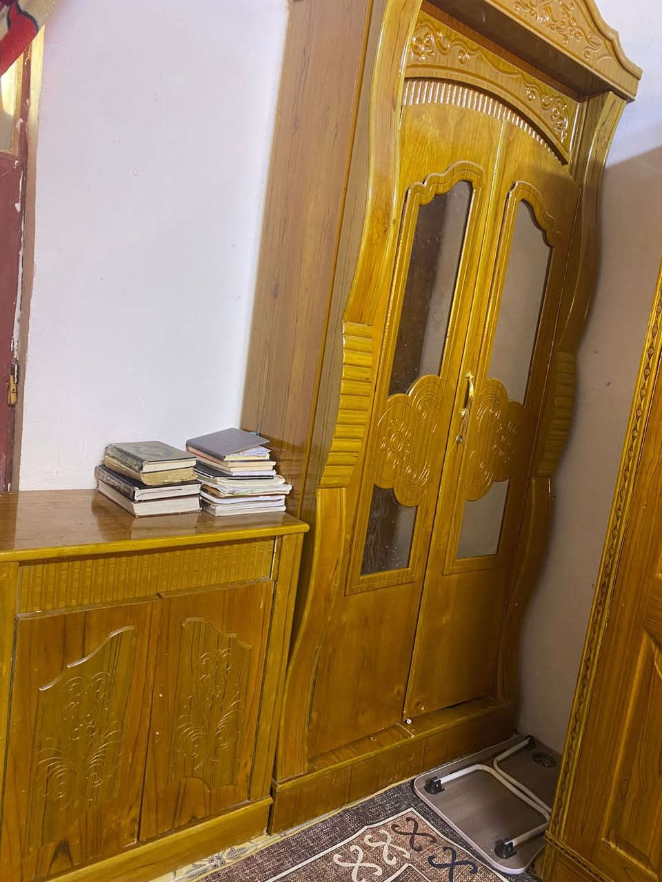 غرفة نجارة عراقية درجة أولى كبيرة الحجم السعر مليون وبيها مجال
للاستفسار ***********
#غرفة #اثاث#نجارة_عراقية
