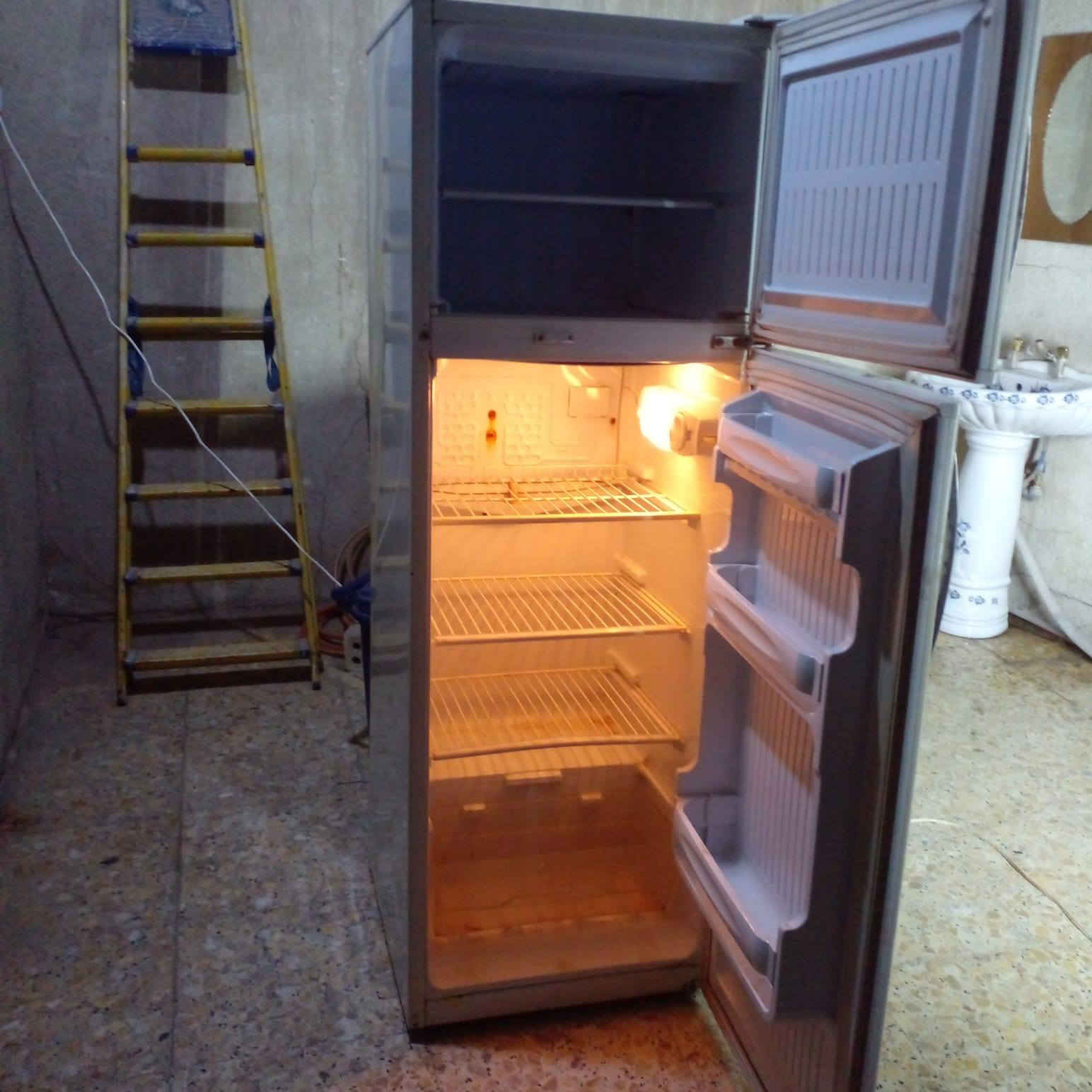 سلام عليكم عيني عندي ثلاجه للبيع كونكر نضيفه حجمه 14قدم سعرها 150وبيها مجال مكان حي اور بغداد


**إذا كنت صاحب هذا الإعلان وتريد حذفه لأي سبب، رجاءا أرسل رسالة إلى الدعم الفني**