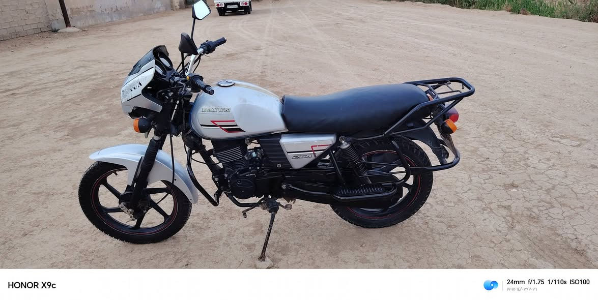 دايوان موديل 20 مكفوله أوراق اصوليه كلشي شغال سعرها مليون ١٠٠ وبيها مجال مكان طريق كوت بغداد قرب تقاطع النعمانيه ***********
