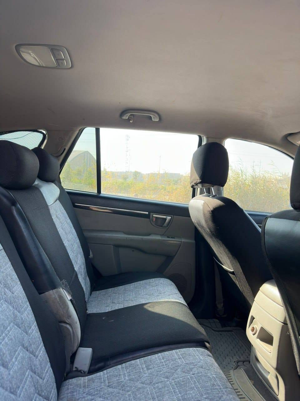 سنتافي 2009 وارد امريكي محرك 6 يعني 2700 ماشيه 200 ضرر قبق صندوگ وداير امامي بارد بسمي اني الشرعي 
شرط تحويل فقط محرك بي صرف الرقم ***********
السعر على الخاص
