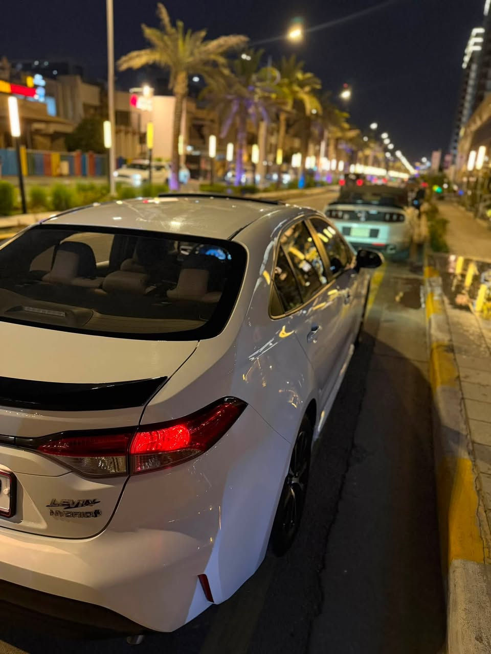 كورلا ليفين علامة زركة 2024 للبيع 🚗✅
السيارة كفالة عامة ماعده رصعة مسحوبة pdr كلش بسيطة  وتكحيله بسيطه وممبينه بل باب ☑️

ممشى السيارة : ١٨ الف كيلو فقط ✔️

مواصفات ليفين معروفة:

بصمة تشغيل🫆

فتحة سقف☑️

كامرة خلفية📷

تحديد مسار✔️

مثبت سرعة⚡️

شاشة جبيرة تدعم كار بلي بلوتوث🖥️

هايند بريك بصمة🫆

أوتو هولد✔️

السيارة بأسمي تحويل ثاني يوم✅

هزة جديدة بشهر ثاني☑️

السيارة نضيفة وجديده بلعافية عل ياخذها✅

مكان السيارة :بغداد ظهر مستشفى اليرموك🏠

السعر : 152 وبيها شي بسيط حك جية‼️

للتواصل : *********** متوفر واتساب
