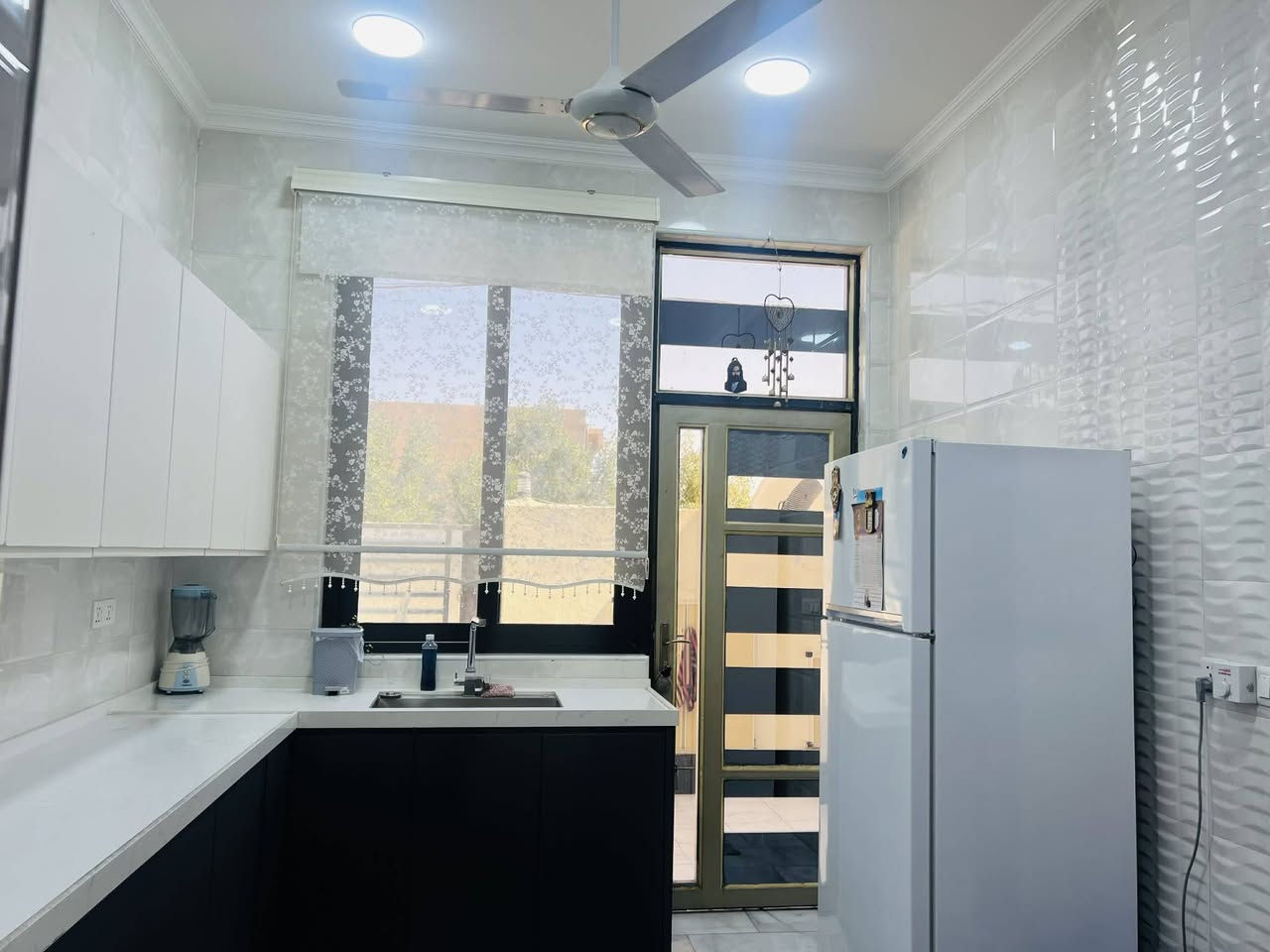 السلام عليكم دار حديث للبيع 
المهندسين قريب على شارع 60

***********
