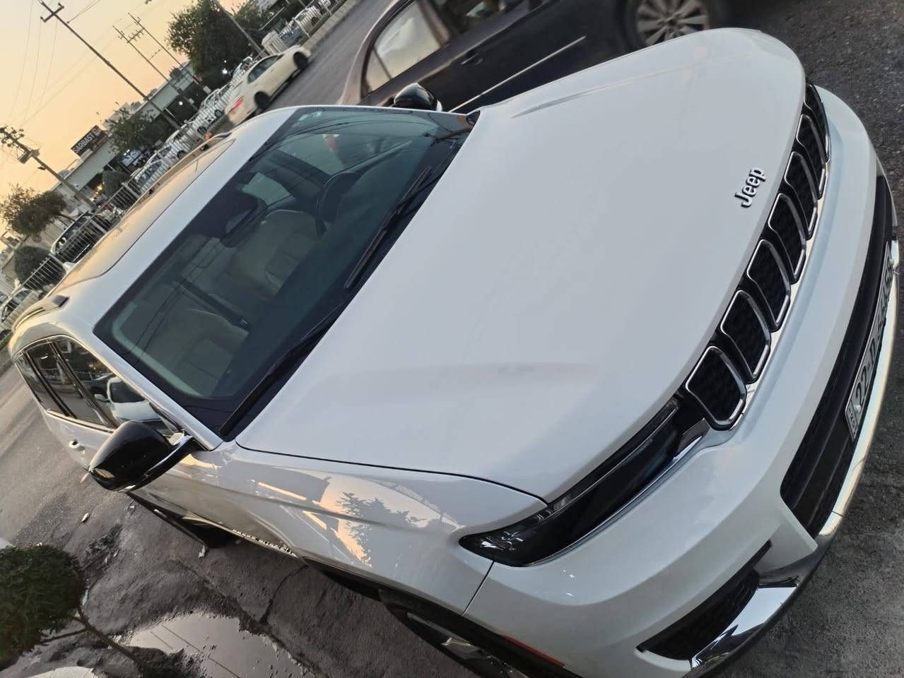 🔴سلام عليكم اخوان... جیب گراند شيروكي لارج لميتد موديل 2021 خليجي 7 راكب السياره وكاله هارلم ماشيه 62 الف كم بدون حادث بدون صبغ بعدها ع وضع الشركه فقط مكان ع كد دائرة كلش صغیره bdr و تکحیل اصبع فقط سیاره جاهزه من كلشي و مواصفاتها معروفه مكان السياره اربیل و تحويل ثاني يوم السعر 4 دفتر و بيها مجال للاستفسار ***********
