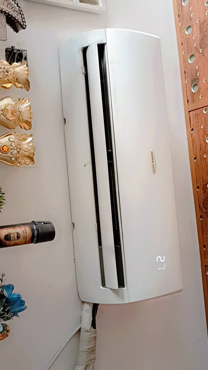 السلام عليكم سبلت طن تتفئ تبريد للبيع وعندي قطعه داخليه 2طن جديده للبيع للتواصل *********** 
البياع الشرطة الرائعة
