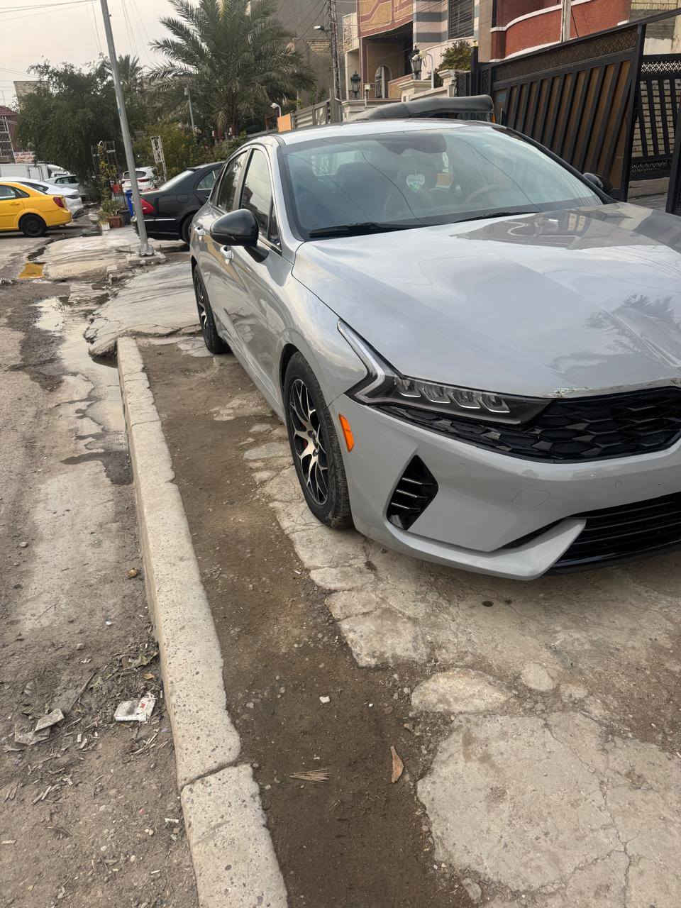 البيع K5 معوقين موديل 21 حادثه خلفي وصور الحادق موجوده بل منشور بدون اربك ألون شبنتي السعر ١٤٥ وبيه مجال مراوس حسب القناعه رقم صاحب السياره ***********
