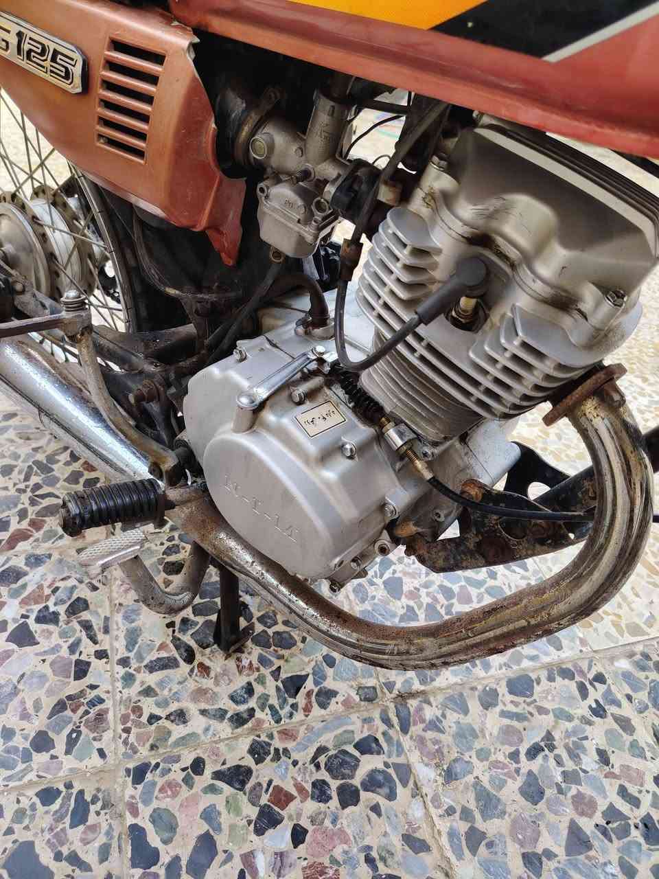 دراجة نامة باب ثاني موديل 18اوراق محرك مفتوح وكيلهة ابو رمان  ***********
