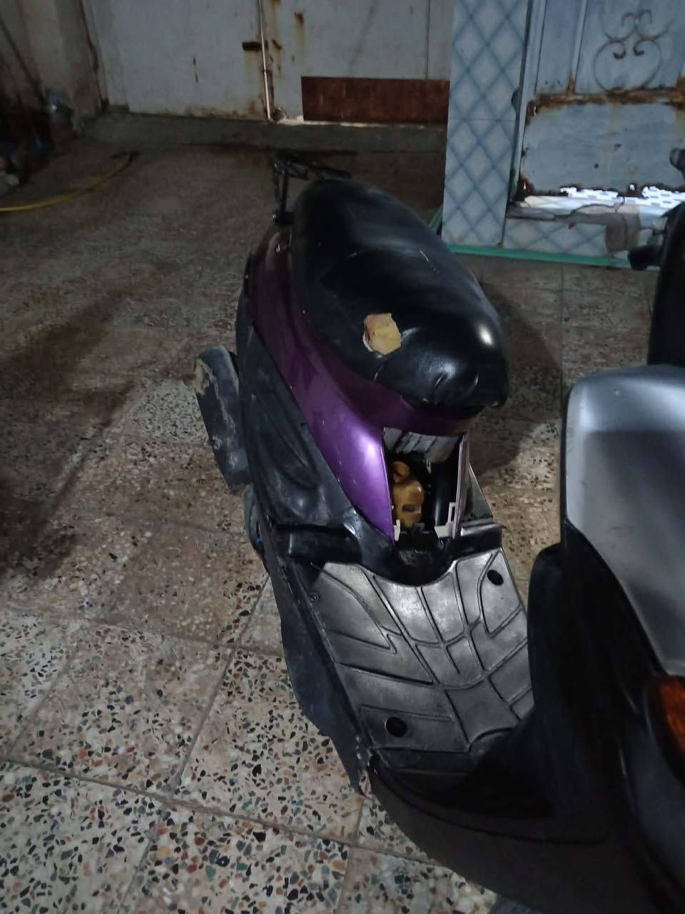 سلام عليكم دراجه يوماهاا فحل للبيع دراجه شغاله من ساسها رأسها كهربائيات شغاله سلف شغال بس عوزها باتري تواير جدد مكينه نااااعمه كلوبات مابيهاا مفتوحه مره واحده بدل بيهاا بس بوشه وبستم دراجه حلوه ونضيفه بيهاا بس هاذ كفر مو حلو رصاصي عوزهاا بس كفر كدام عنوان حولي الاف دار سعر ٢٠٠ وبيهاا مجا


**إذا كنت صاحب هذا الإعلان وتريد حذفه لأي سبب، رجاءا أرسل رسالة إلى الدعم الفني**