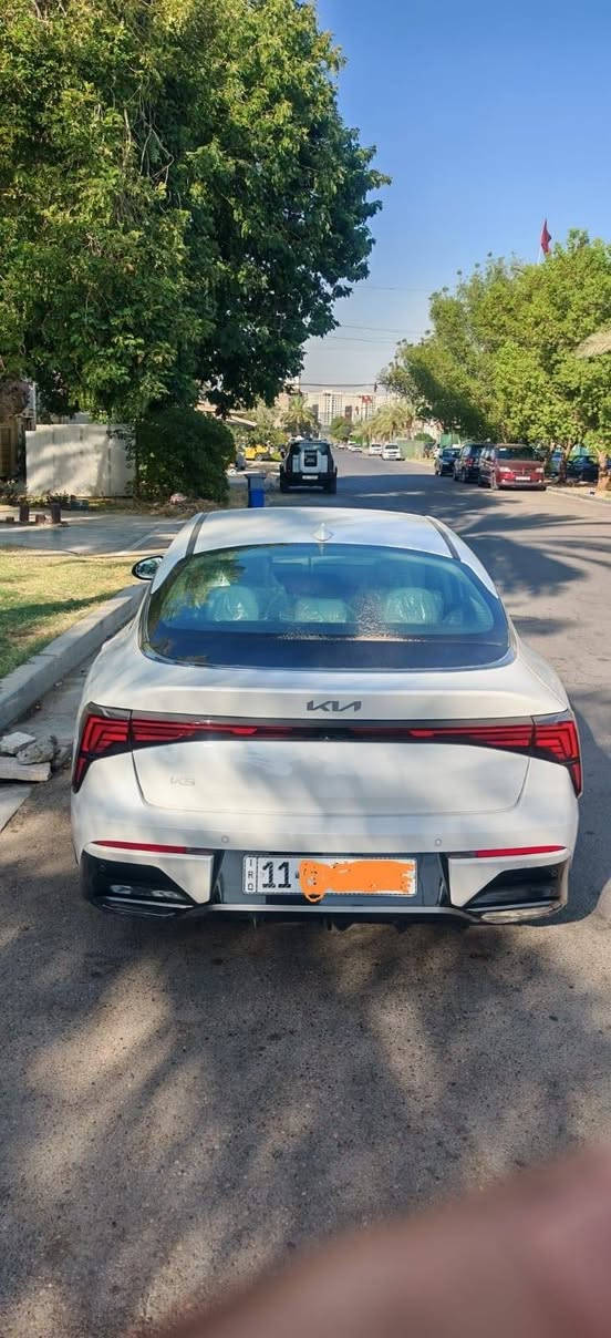 السلام عليكم
كيا K5 خليجي موديل ٢٥
وضع الزيرو 
ماشية ٢٨٠٠ كيلو
دهن الشركة
قمارة حديد
بصمة
مري شفط
إشاير بالمرايات
حساس أمامي خلفي
تبريد قطعتين
داخل أبيض ملكي
شاشة متصلة
ثلاث أنظمة قيادة
محرك ٢٥٠٠ GDI
إستلام شركة أعالي واسط
رقم جديد بغداد بإسمي
مكاني السيدية
السعر ٢٢٧٠٠ دولار 
بيهه مجال حك الجيه
هاتف ***********
