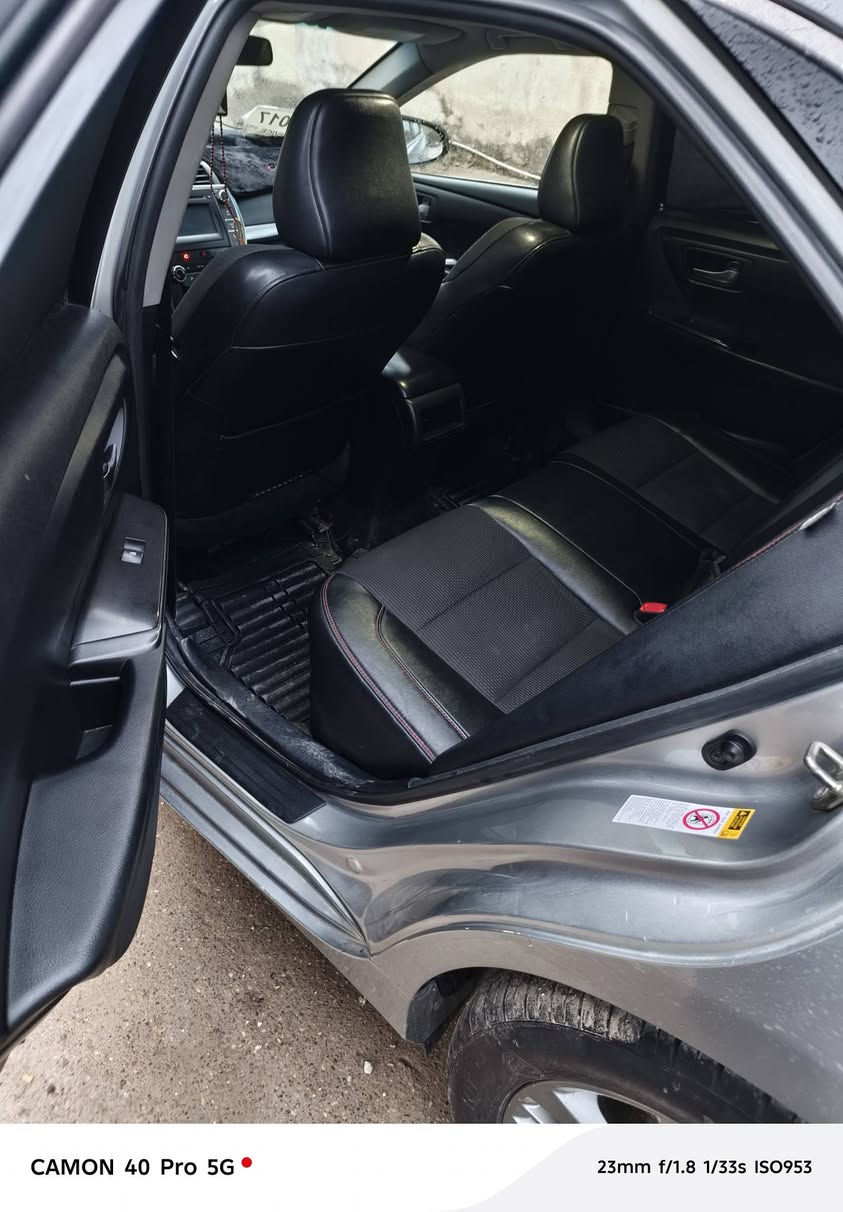 السلام عليكم ورحمة
كامري 2017
سنوية 2029 كربون بنزين 
رقم سليمانيه 
مكن كركوك 
رقم االهاتف ***********
