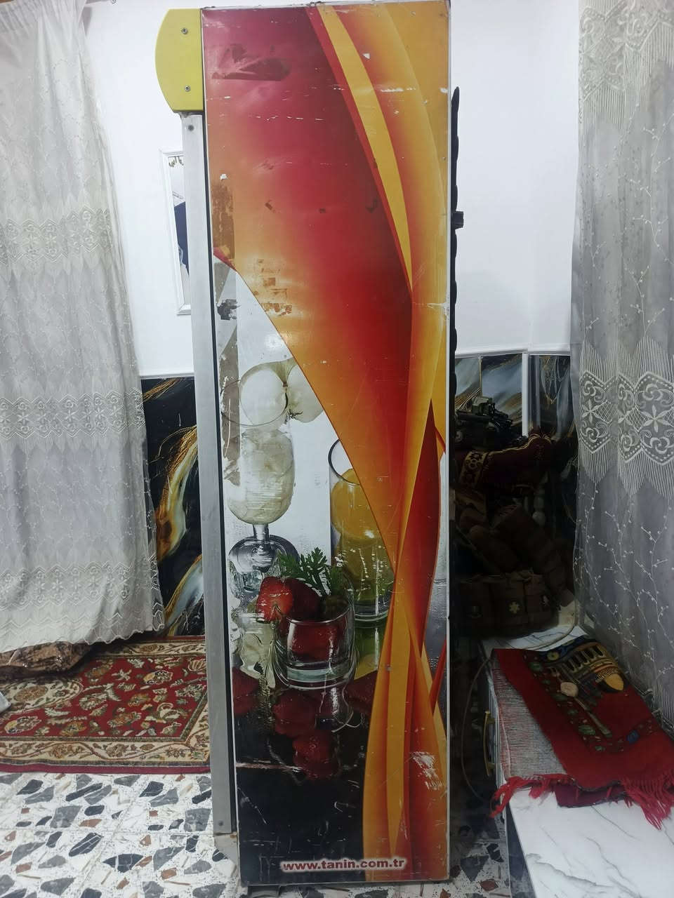 سلام عليكم براد لبيع تبريد خير من الله سعر 250 بيه مجال غليل ***********
