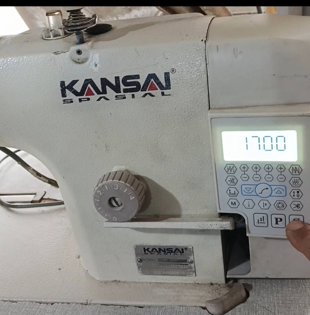 مكينة كانساي صناعية فول اوتوماتيك نظيفة كانت شغالة بصورة جيدة حولناها من مكانها الى مكان ثاني في البيت شغلناها ماتشتغل احنا مانعرف الها وما عدنا احد ياخذها للتصليح فقررنا نبيعها على حالتها الي تفيده يجي يشوفها وياخذها السعر 200 الف مكاني الشعلة
علما اشتريناها قبل خمسة اشهر ب(350) الف


**إذا كنت صاحب هذا الإعلان وتريد حذفه لأي سبب، رجاءا أرسل رسالة إلى الدعم الفني**