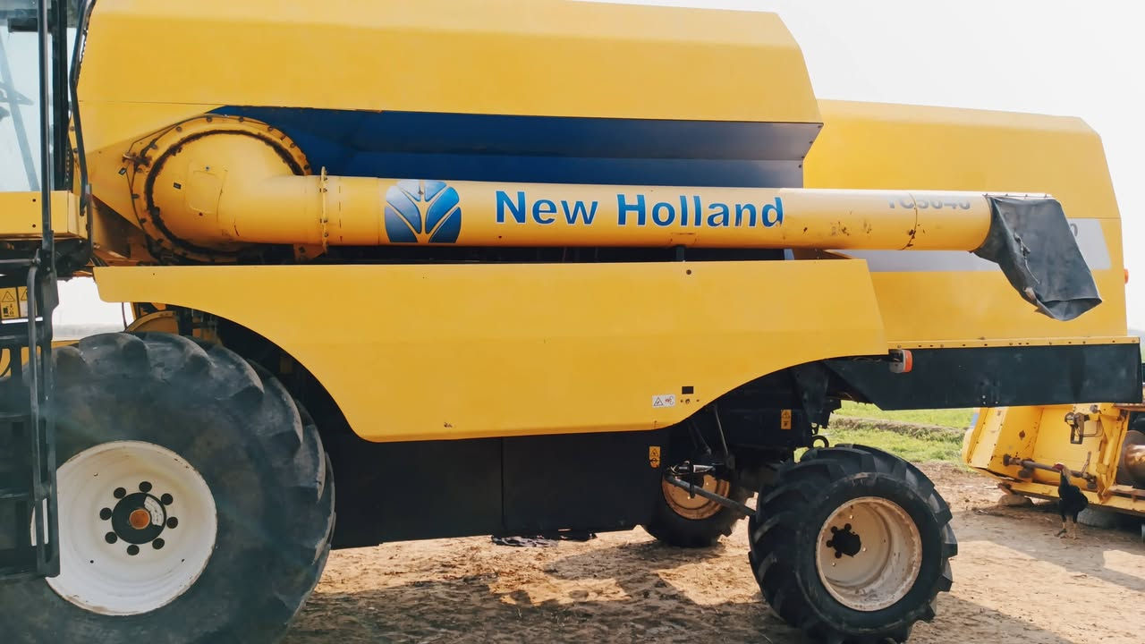 على بركت الله حاصوده نيهولد للبيع موديل2019 عددالساعات2300 حره رقم وسنويه اسلمانيه مكفوله كفالة عامه 
تفاصيل  على رقم
***********
