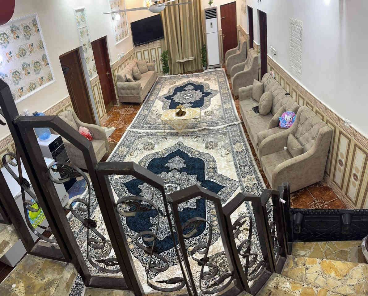 #اللهم صل على محمد وآل محمد 

 #دار سكن حي الحكم شارع 20 قريب لسايدين حي الحكم 

#المساحة 250 متر طابقين 

#تفاصيل الدار 
الطابق الاول 
غرفتين وصالة كبيرة وبراني كبيرة ومطبخ وصحيات داخلية وخارجية وكراج وحديقة 
الطابق الثاني 3 غرف وصالة وصحيات 

السعر 255 مليون مع المجال 
_______________________________
لشراء ومعرفة السعر يراجع مكتب الناجح للعقارات الكائن في السماوة 
حي الحكم قرب مرطبات فستقه أو مراسلتنا ع الخاص او الاتصال ع الرقم التالي 
*********** بي واتساب 
*********** بي واتساب
 علمأ دوام مكتبنا من 9 صباحأ  ولغاية 10 ليلأ  
مصطفى للعقارات
